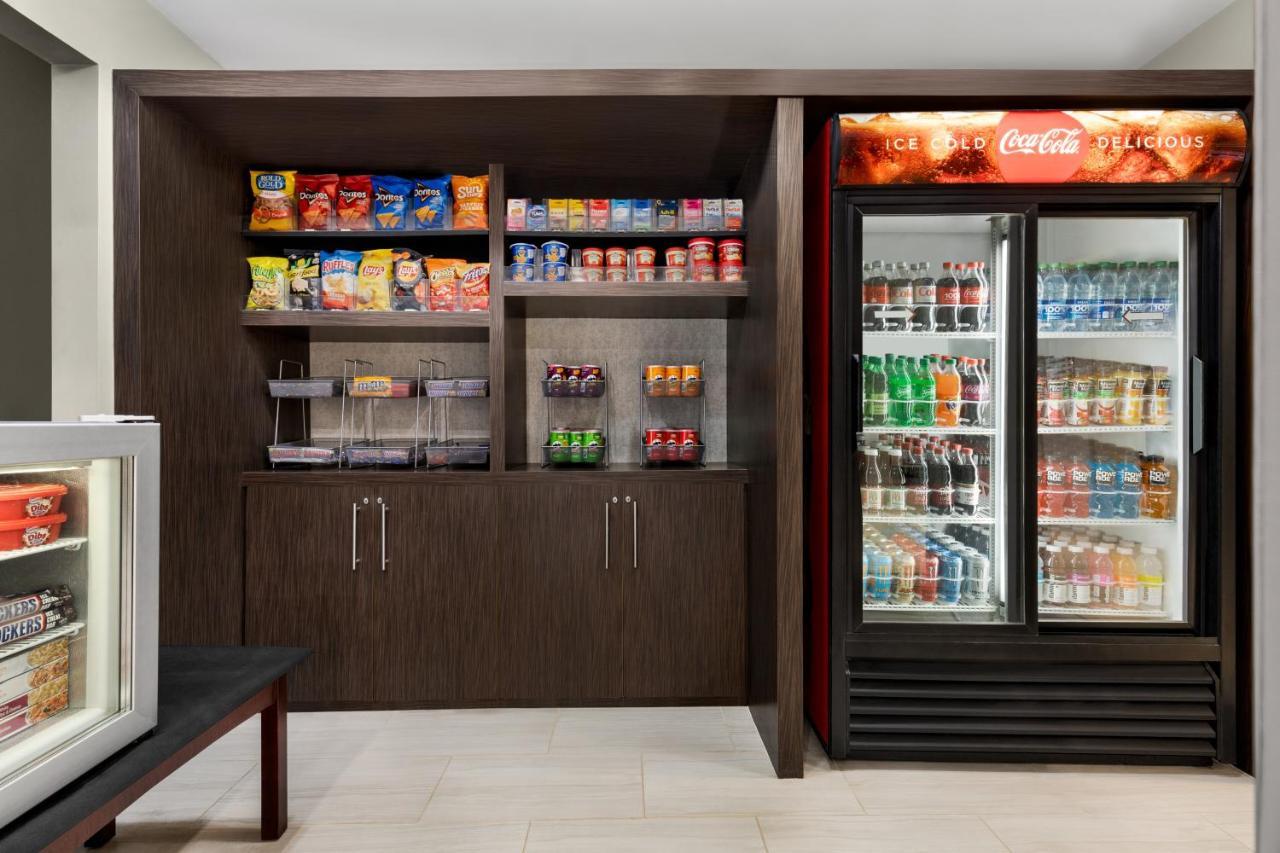 Holiday Inn Express & Suites Philadelphia - Mt Laurel By Ihg Маунт-Лорел Экстерьер фото