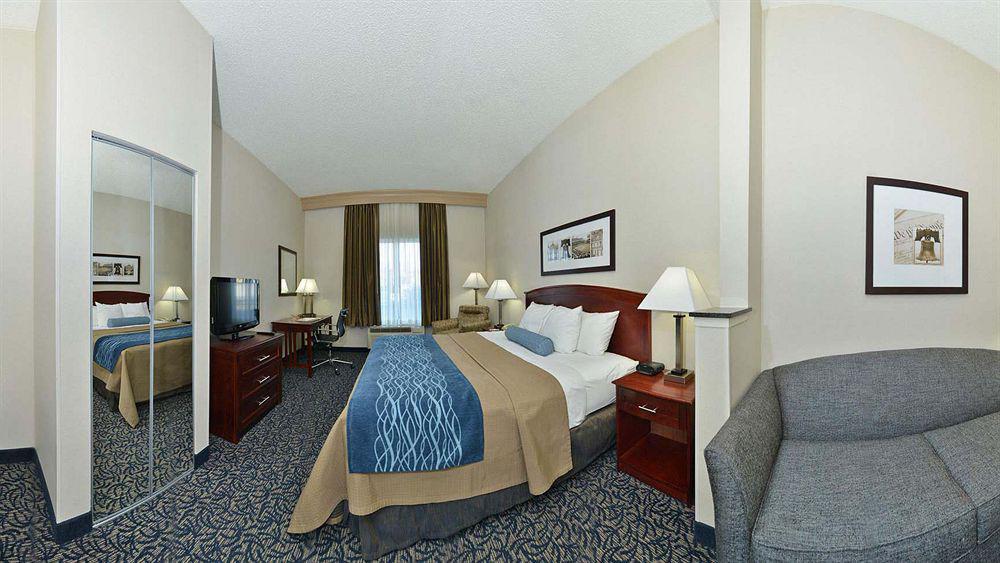 Holiday Inn Express & Suites Philadelphia - Mt Laurel By Ihg Маунт-Лорел Экстерьер фото